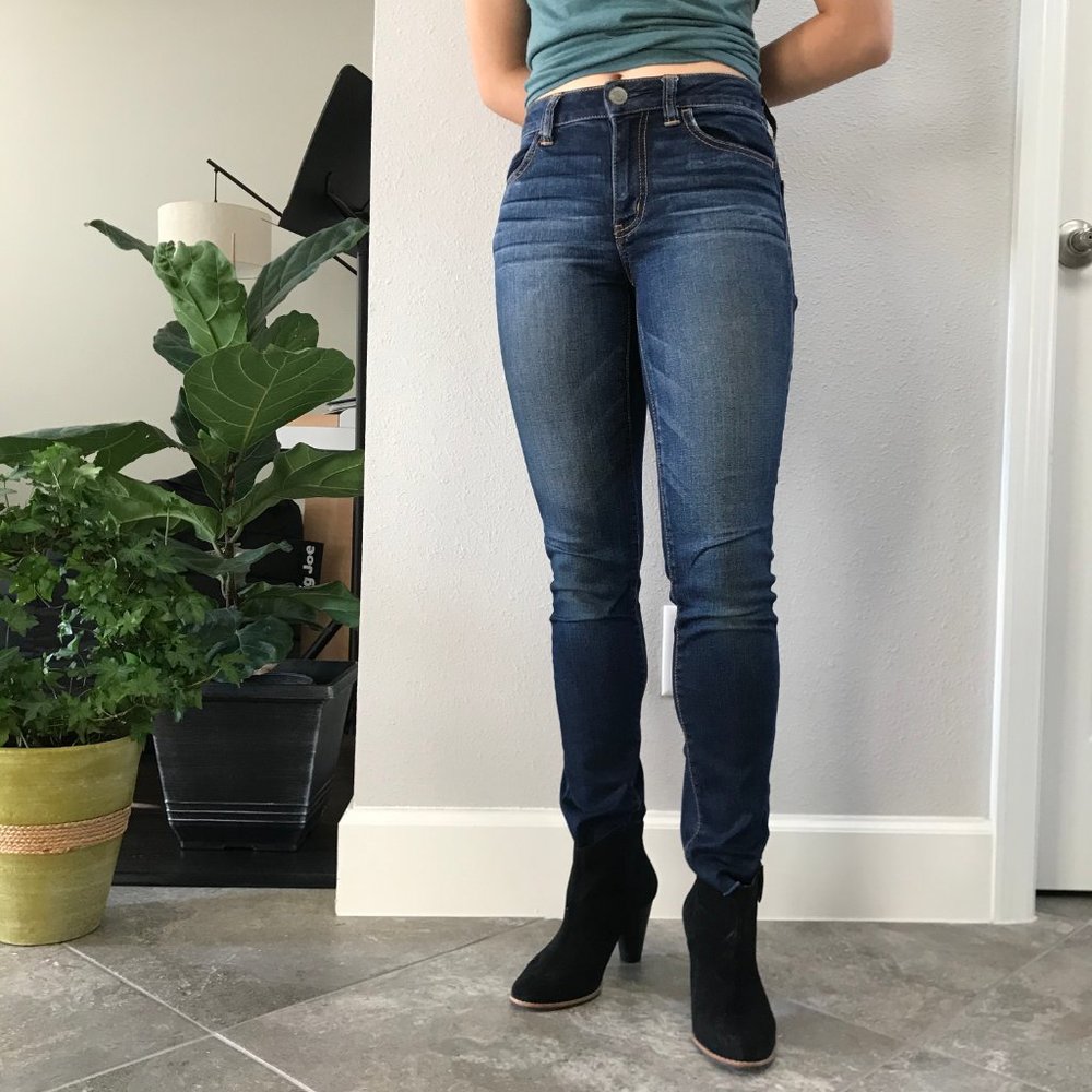 American Eagle High Waisted Dark Wash Jeggings